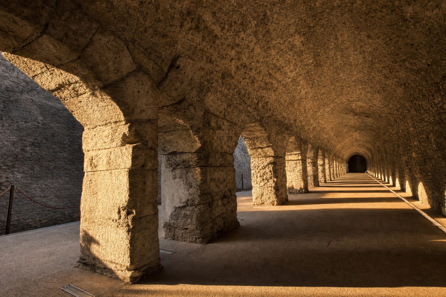 The vaulted double gallery of Aosta's Roman cryptoporticus
