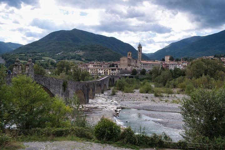 The Ponte Gobbo crossing the Trebbia at Bobbio