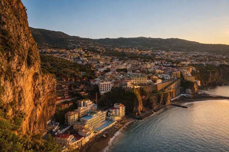 Meta, Campania