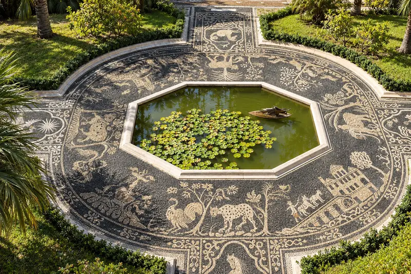 The octagonal pond and pebble mosaic in the garden of Palazzo Reale in Genoa